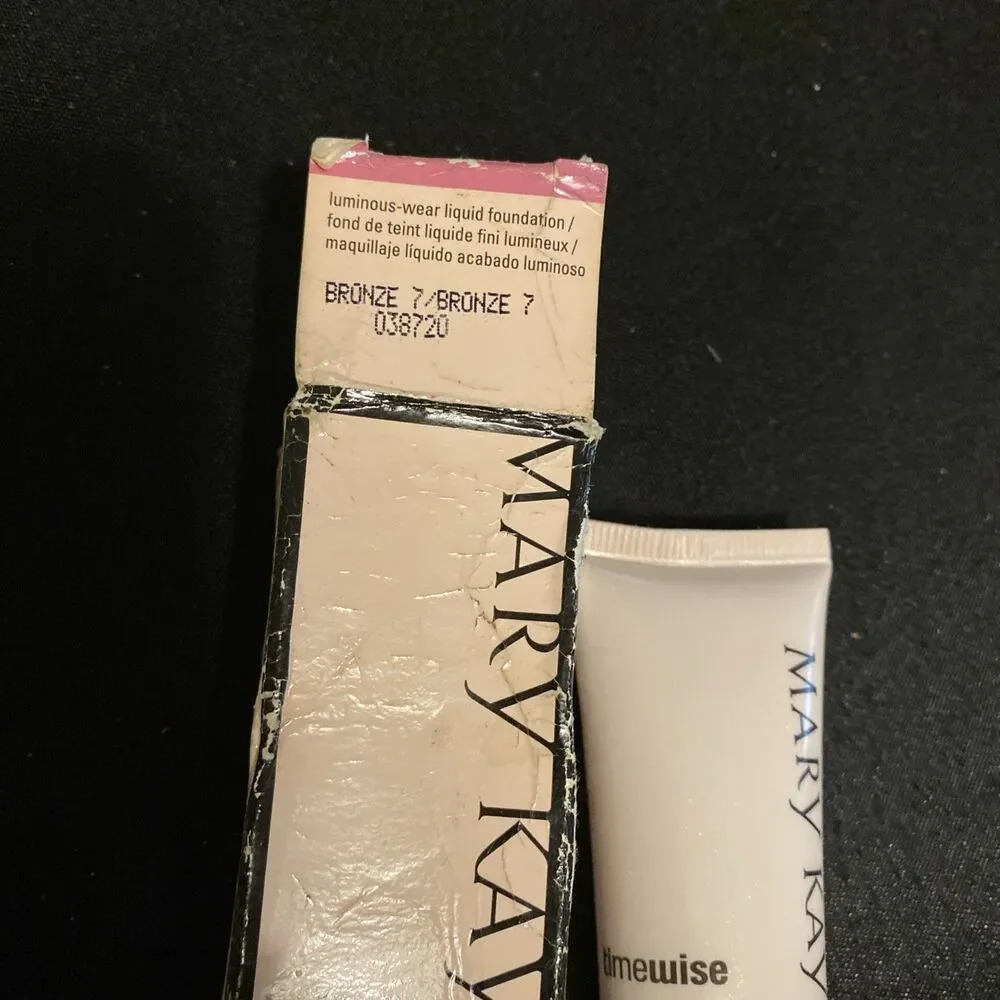 Mary Kay Timewise Luminous Foundation Bronze 7